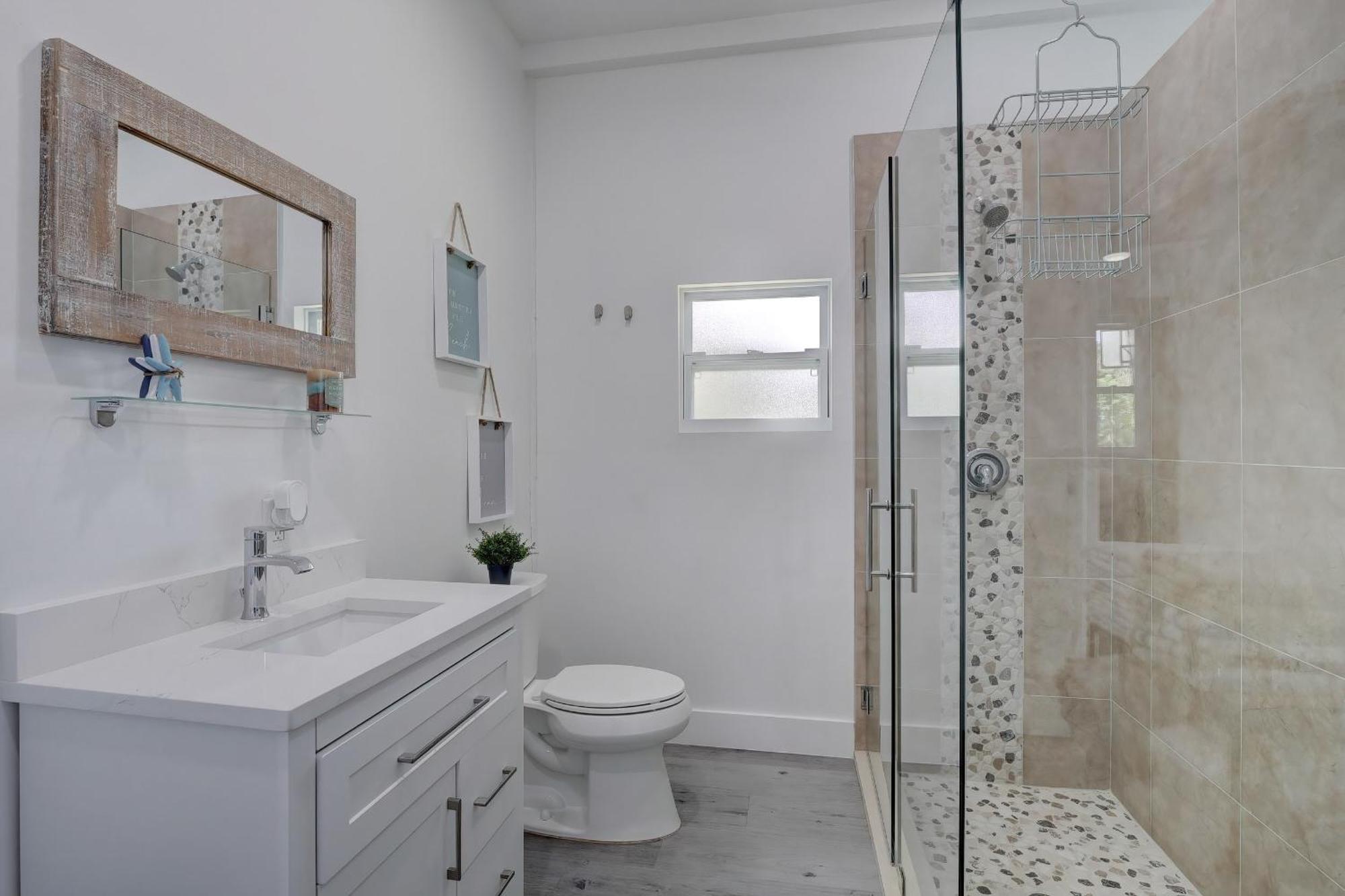 Charming Downtown Retreat With Private Units Villa Bonita Springs Dış mekan fotoğraf