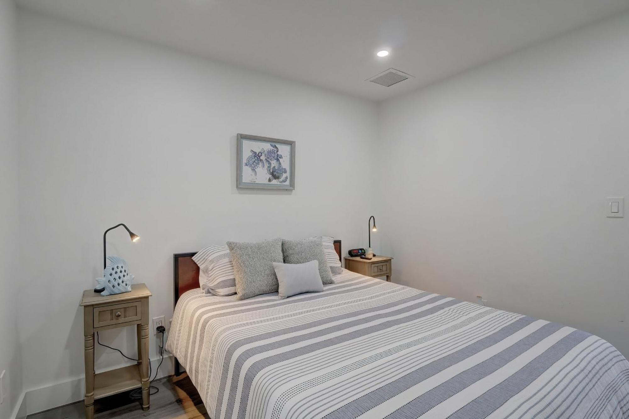 Charming Downtown Retreat With Private Units Villa Bonita Springs Dış mekan fotoğraf