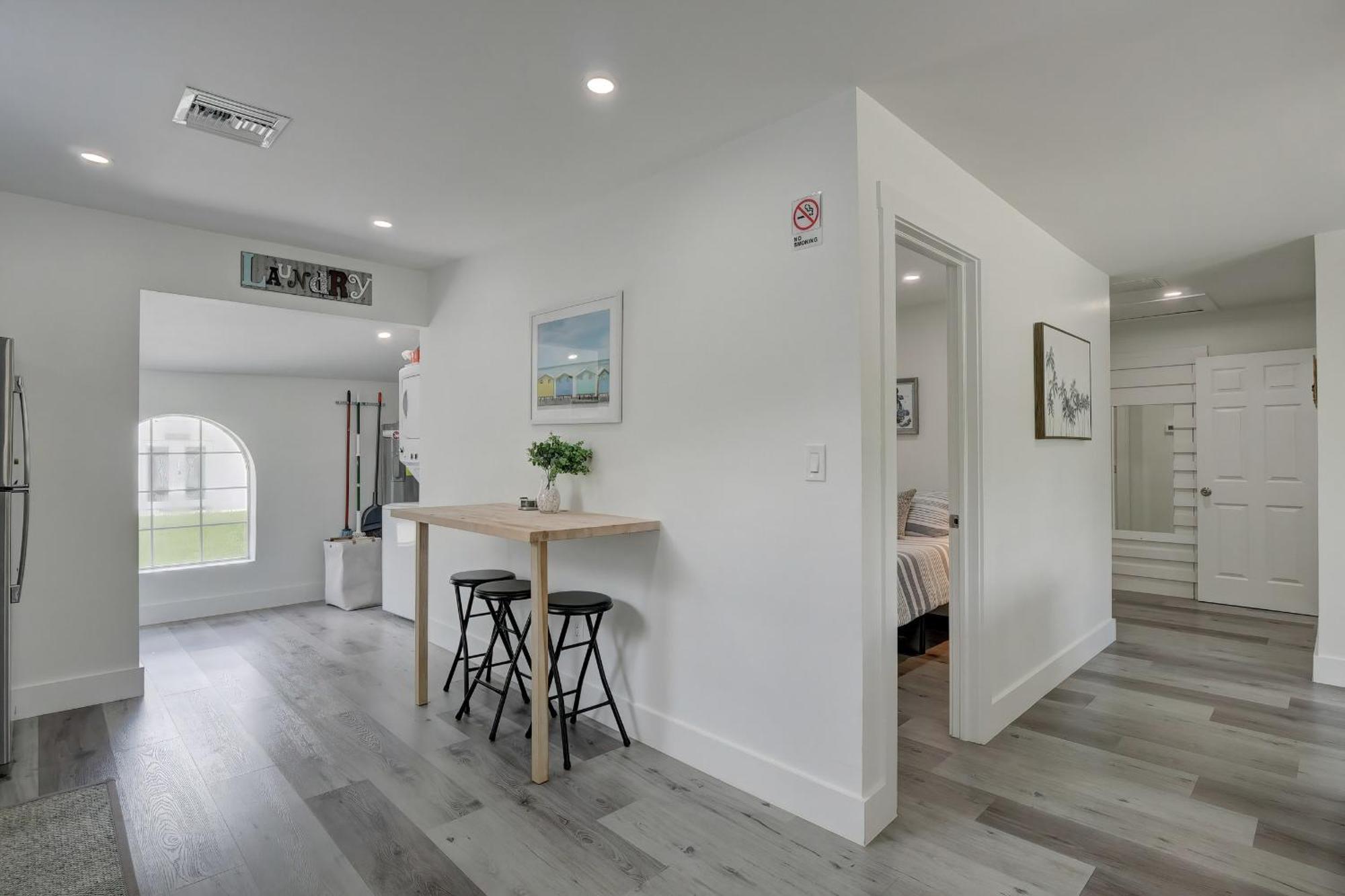 Charming Downtown Retreat With Private Units Villa Bonita Springs Dış mekan fotoğraf