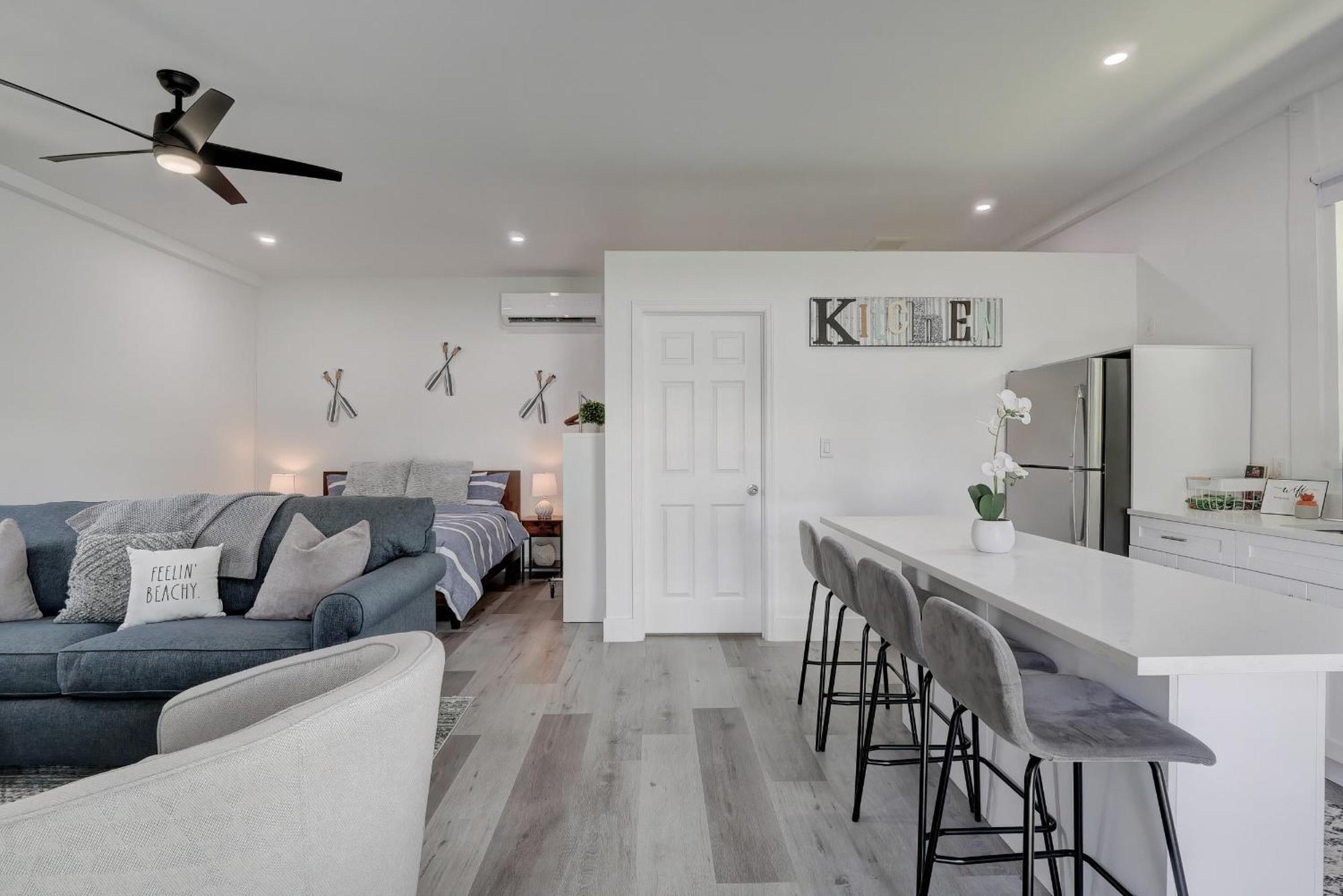 Charming Downtown Retreat With Private Units Villa Bonita Springs Dış mekan fotoğraf